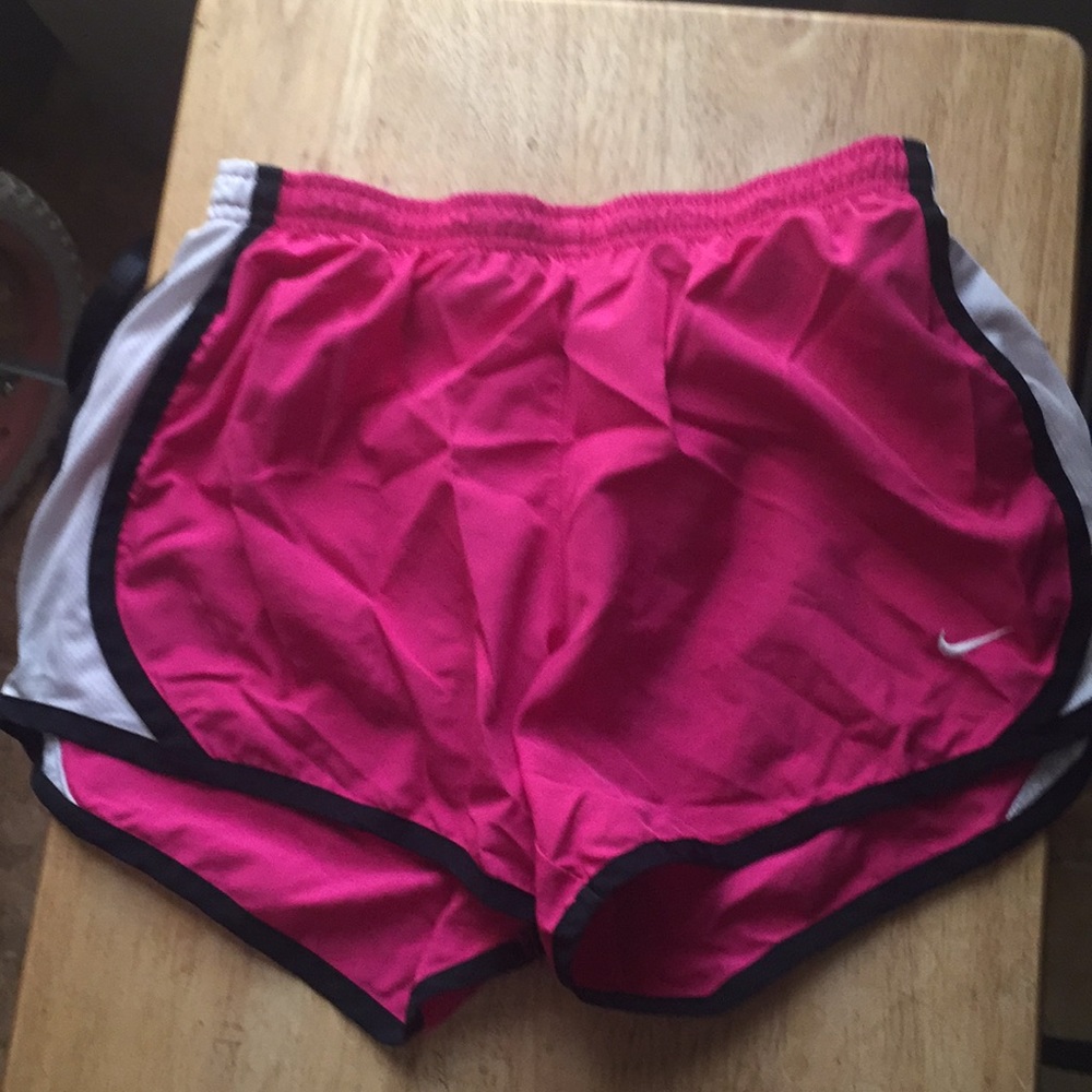 nike womens shorts